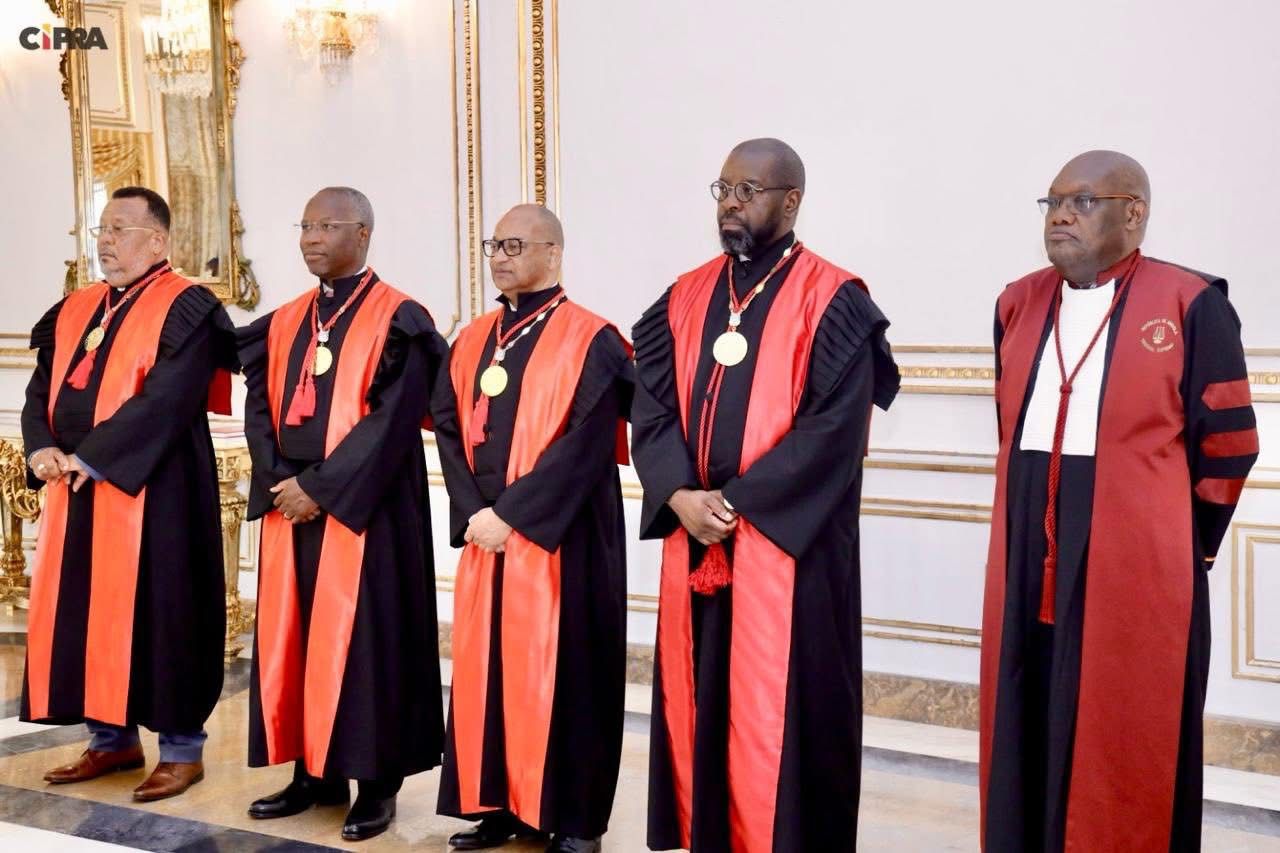 VENERANDO JUIZ CONSELHEIRO NORBERTO SODRÉ JOÃO TOMA POSSE COMO PRESIDENTE DO TRIBUNAL SUPREMO