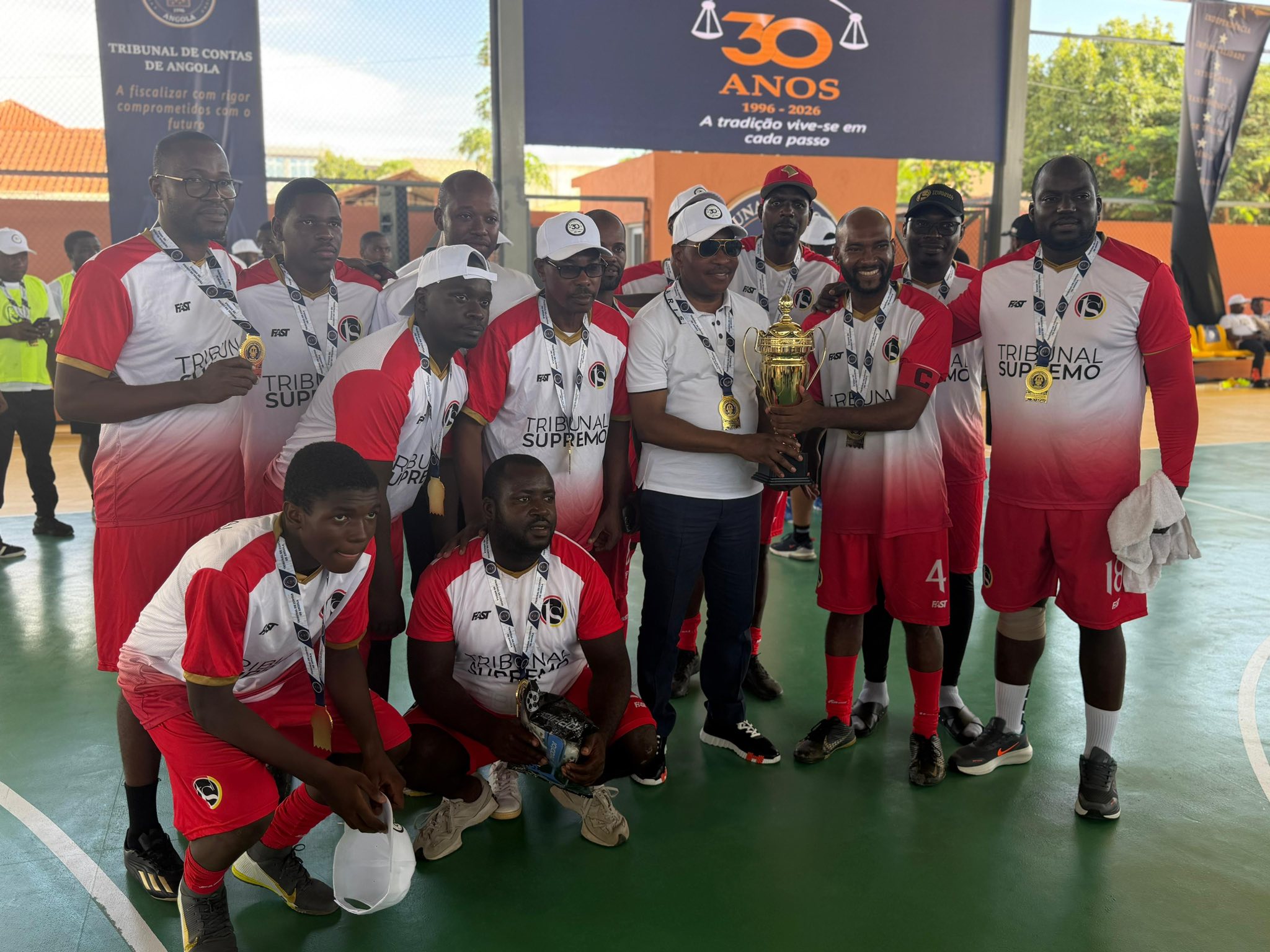 Equipa do Tribunal Supremo marca presença nas festividades dos 30 anos do Tribunal de Contas