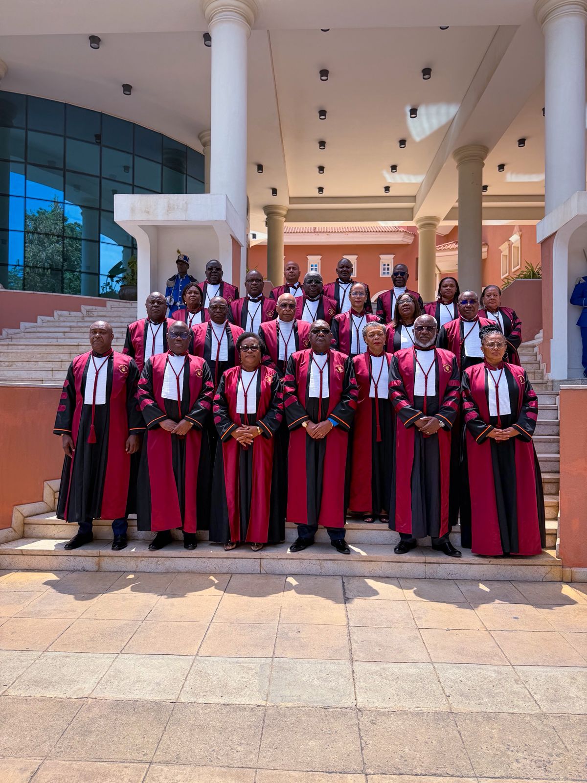 OITO NOVOS JUÍZES CONSELHEIROS DO TRIBUNAL SUPREMO JÁ EM FUNÇÕES