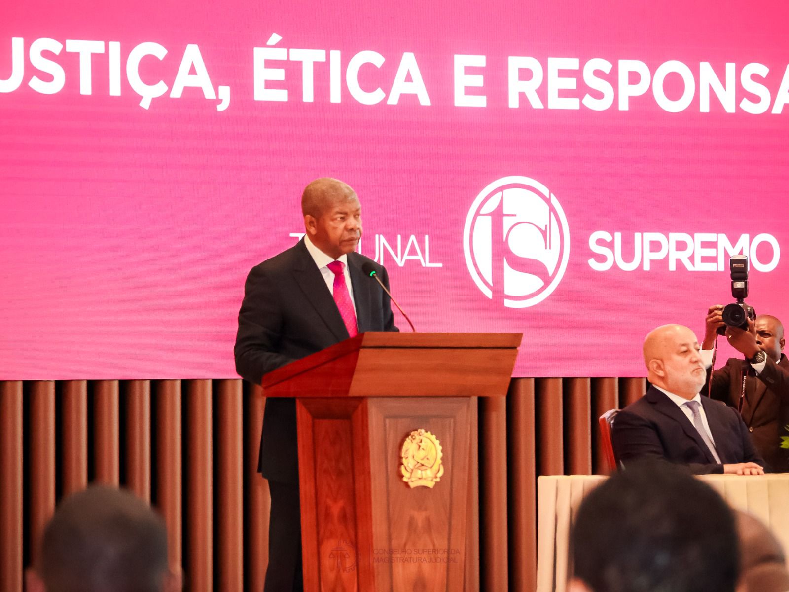 PRESIDENTE DA REPÚBLICA DEFENDE URGÊNCIA NA IMPLEMENTAÇÃO DOS 21 TRIBUNAIS EM FALTA E REAFIRMA SOBERANIA DAS DECISÕES JUDICIAIS