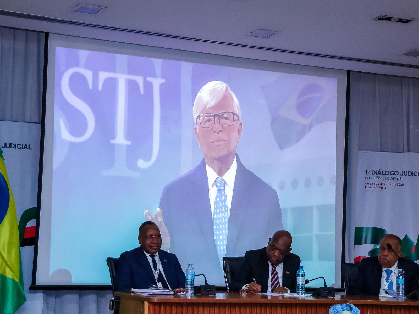 PRESIDENTE DO SUPERIOR TRIBUNAL DE JUSTIÇA DO BRASIL PROFERE PALESTRA SOBRE DIREITO AMBIENTAL NO ENCERRAMENTO DO 1° DIÁLOGO ENTRE ANGOLA E BRASIL