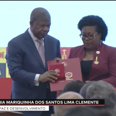 VICE-PRESIDENTE DO TRIBUNAL SUPREMO CONDECORADA COM MEDALHA DOS 50 ANOS DE INDEPENDÊNCIA